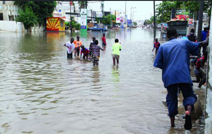 Touba sous les eaux : Les populations à bout, l’État rassure